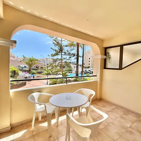 Lejlighed Bright With Pool & Garden View Ref C014 *