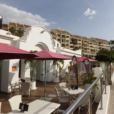 Appartement Bright With Pool & Garden View Ref C014 *